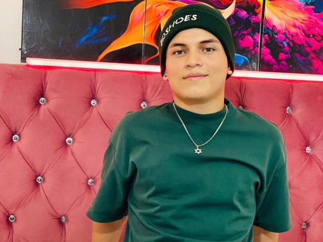 LeonAdams - Live sexe cam - 25295597