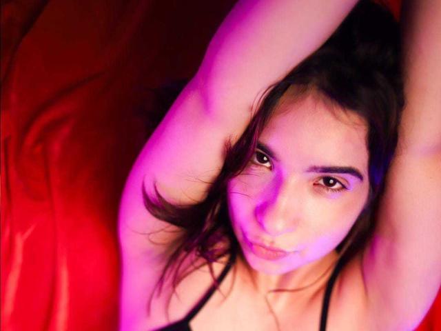 AphrilMercyy - Sexe cam en vivo - 25296201