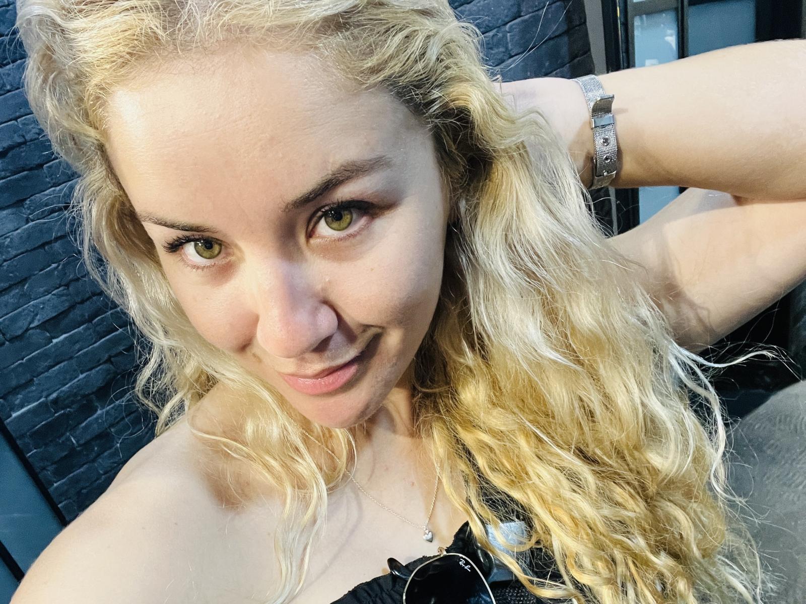 CamiDallx - Live sex cam - 25301009