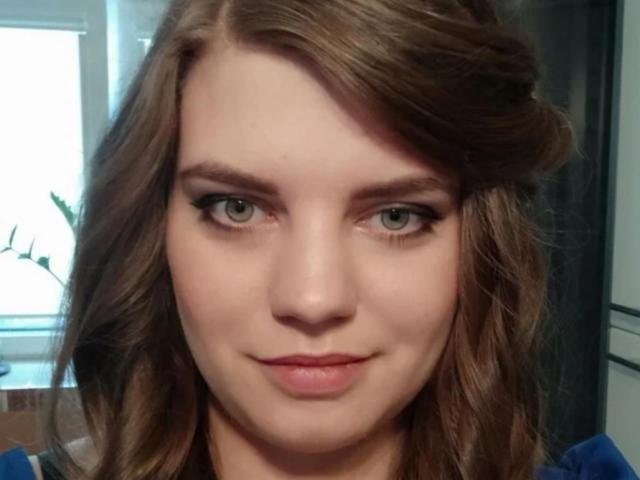 AdrianaGlow - Live sex cam - 25303521