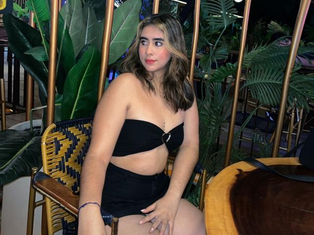 OlivaStellas - Live sex cam - 25314465