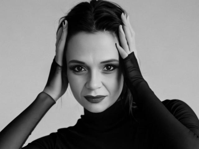 SweeteestJulie - Sexe cam en vivo - 25315125