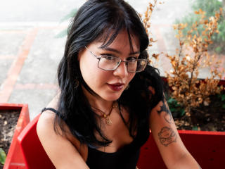 ElizabethRoux - Live sex cam - 25319137