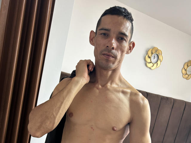 HarryTtaylor - Live sex cam - 25319521