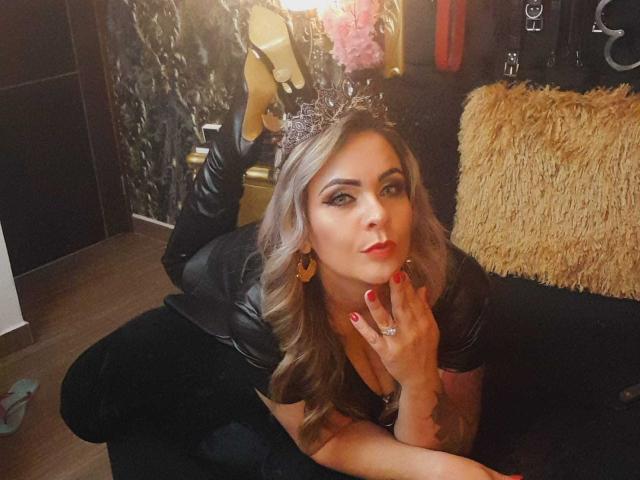 VictoriiaGray - Live Sex Cam - 25322417