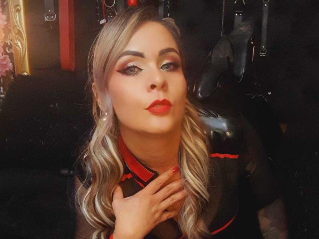 VictoriiaGray - Live porn &amp; sex cam - 25322533
