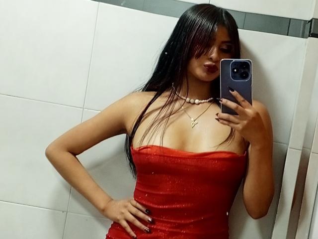 EmmaaRodriguez - Live porn &amp; sex cam - 25323321