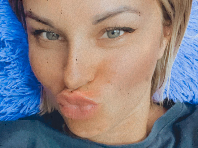 BelleLisaG - Live porn &amp; sex cam - 25323577