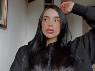 AprilTheOne - Live sex cam - 25325697
