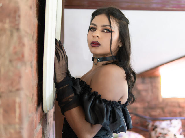 LindaFrancoo - Live sex cam - 25327109
