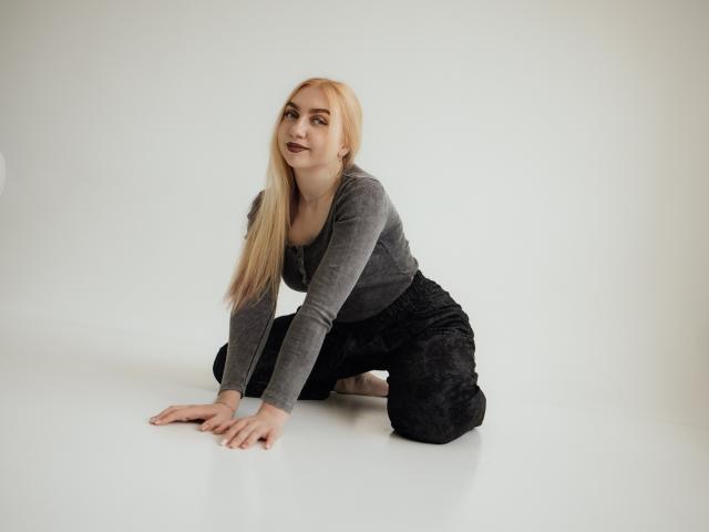 BeatriceFly - Sexe cam en vivo - 25327489