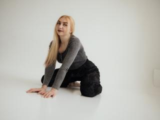 BeatriceFly - Live porn &amp; sex cam - 25327493