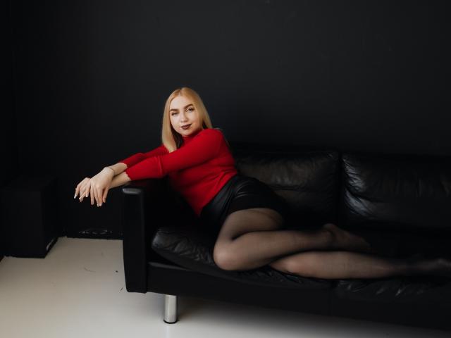 BeatriceFly - сексуальная веб-камера в реальном времени - 25327557