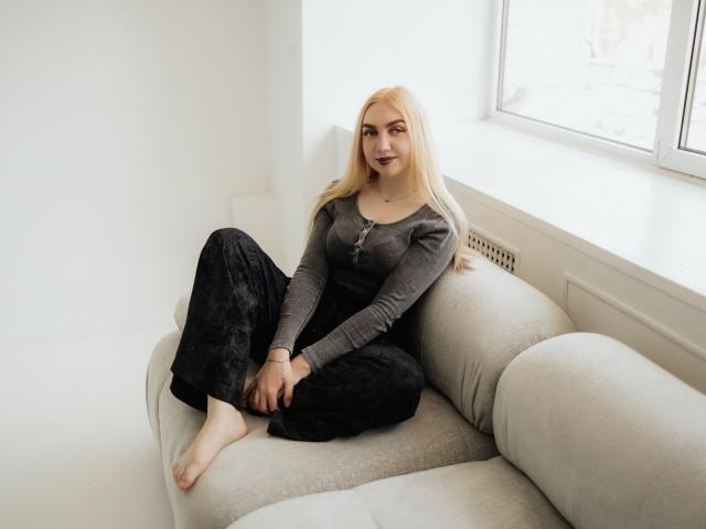 BeatriceFly - Live sexe cam - 25327641