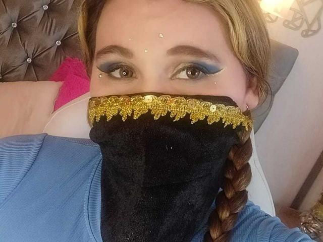 SalmaAzaman - Live Sex Cam - 25329929