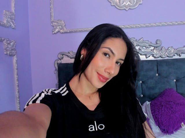 ArianaRogers - Live porn &amp; sex cam - 25330445