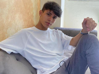 WillStarr - Live sex cam - 25330745