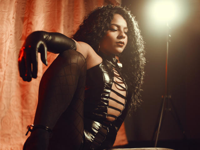 LindaFrancoo - Sexe cam en vivo - 25331465