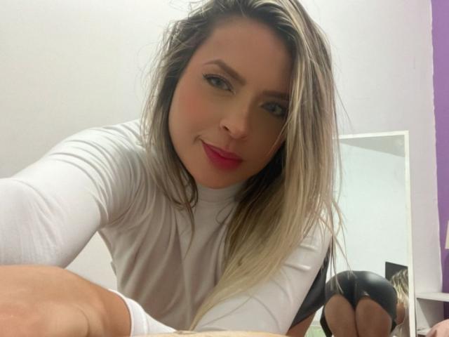 ChantalSex69 - Live sex cam - 25331813