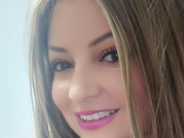 NatalyHami - פורנו בשידור חי ומצלמת סקס - 25332273
