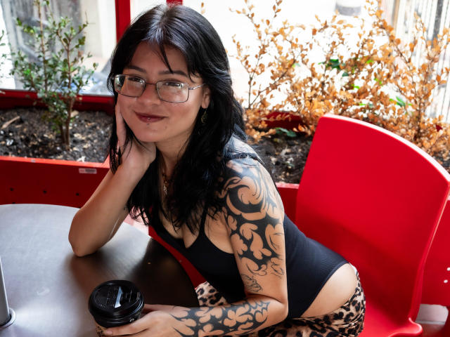 ElizabethRoux - Live sex cam - 25332677