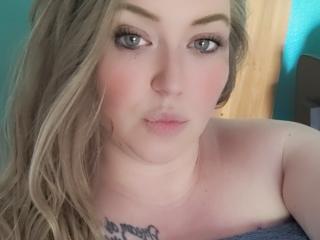 SeductiveBlondie69 - Live sexe cam - 25333925