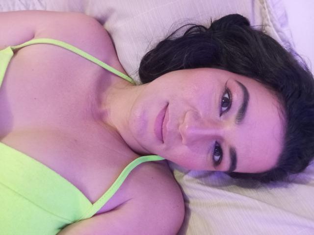 YessiSoto - Live porn &amp; sex cam - 25335397