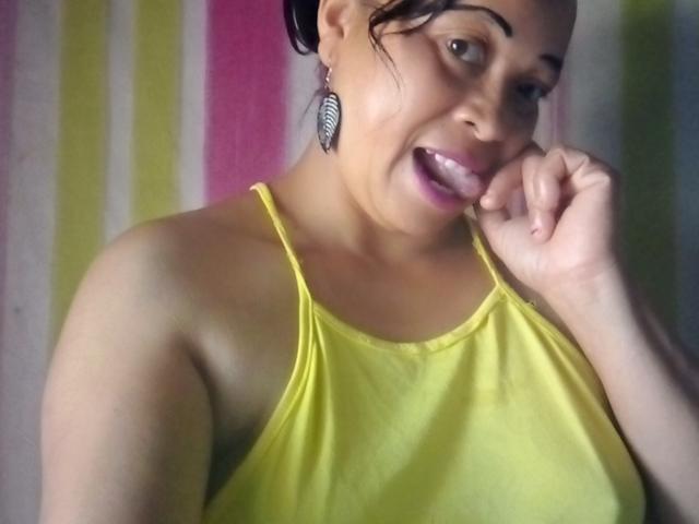 Rahel69 - Sexe cam en vivo - 25337093