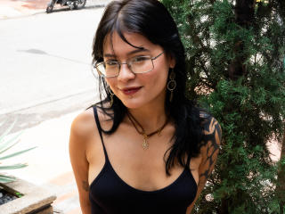 ElizabethRoux - Live sex cam - 25337805