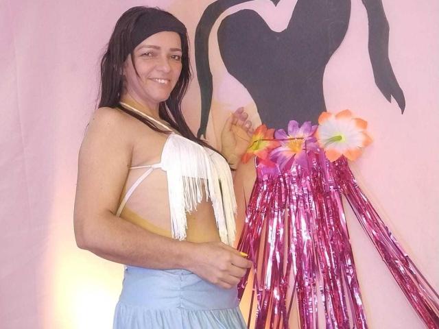 CarollMiiss - Live Sex Cam - 25337857