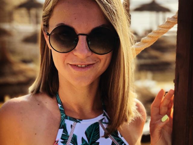 BelleLisaG - Live Sex Cam - 25339241