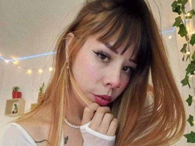 AriiannaHot - ライブポルノ&amp;セックスカム - 25340341