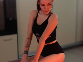 KatKitty - Live sex cam - 25342613