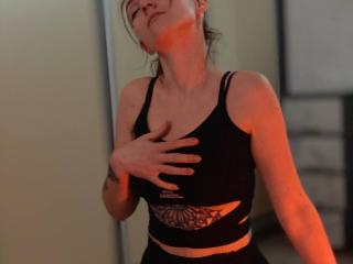 KatKitty - Live sex cam - 25342637