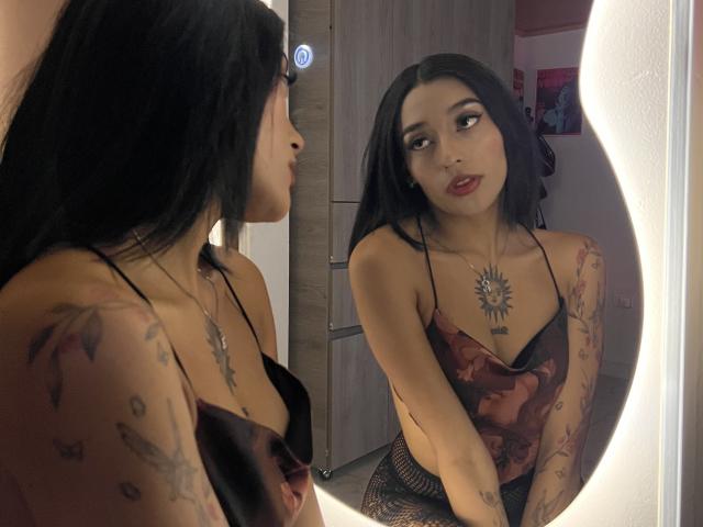 SalomeMille - Live sex cam - 25343637