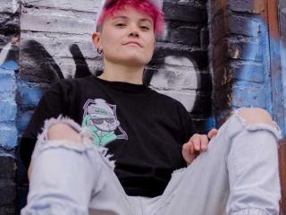 MeganC - Live sex cam - 25344341