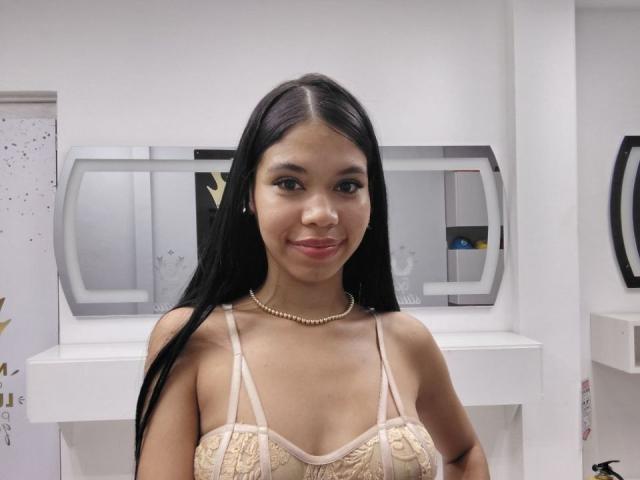 EmaGarces - Live sexe cam - 25347841