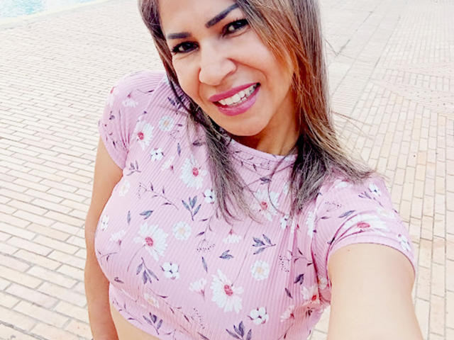 BrigiteWalsh - Sexe cam en vivo - 25349385