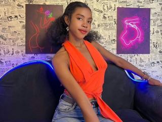 MelandaLaCoquine - Live sexe cam - 25352217