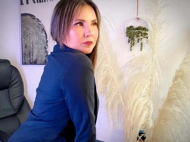 AdelaShery - Sexe cam en vivo - 25353433