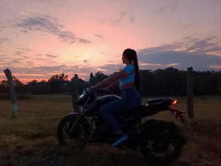 ZaraBeicker - Live sexe cam - 25355009