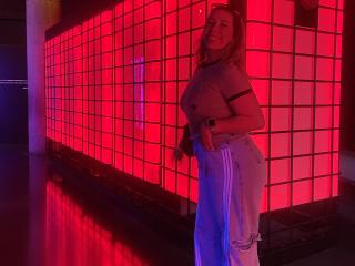 JennyLawry - Live porn &amp; sex cam - 25355313