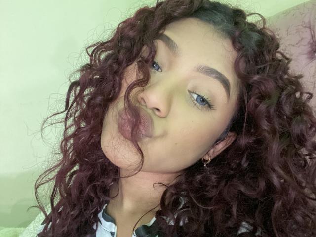 KathaleyaToms - Live sex cam - 25357901