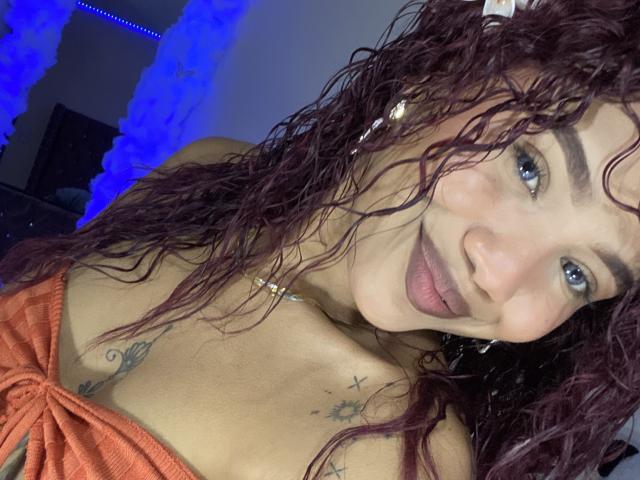 KathaleyaToms - Live sex cam - 25357945