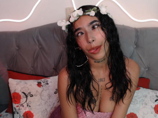 MaddyParker - Live sex cam - 25360761