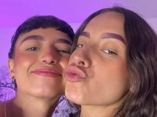 RileyAndAlexa - Sexe cam en vivo - 25364781