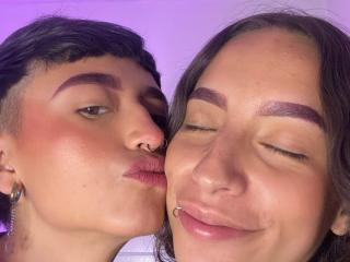 RileyAndAlexa - Sexe cam en vivo - 25364785