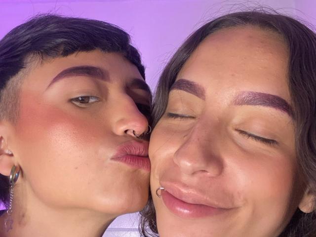 RileyAndAlexa - Sexe cam en vivo - 25364785