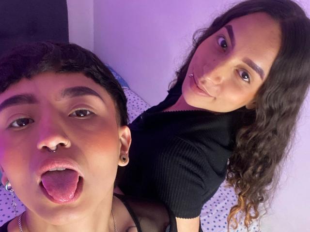 RileyAndAlexa - Sexe cam en vivo - 25364797