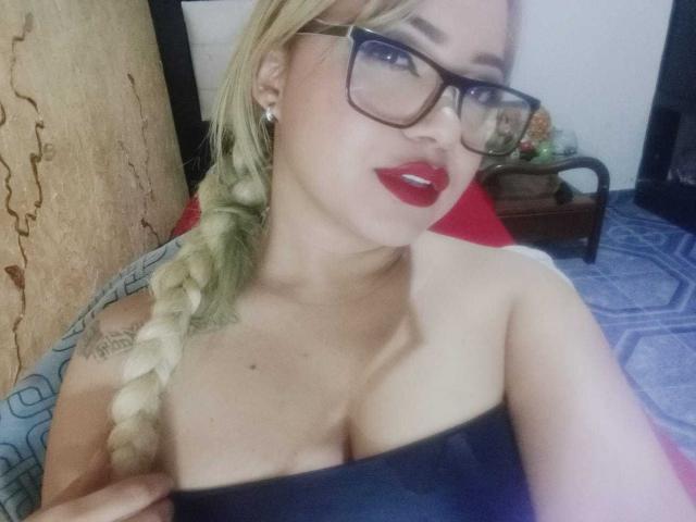 TatianaRossi - Sexe cam en vivo - 25366417